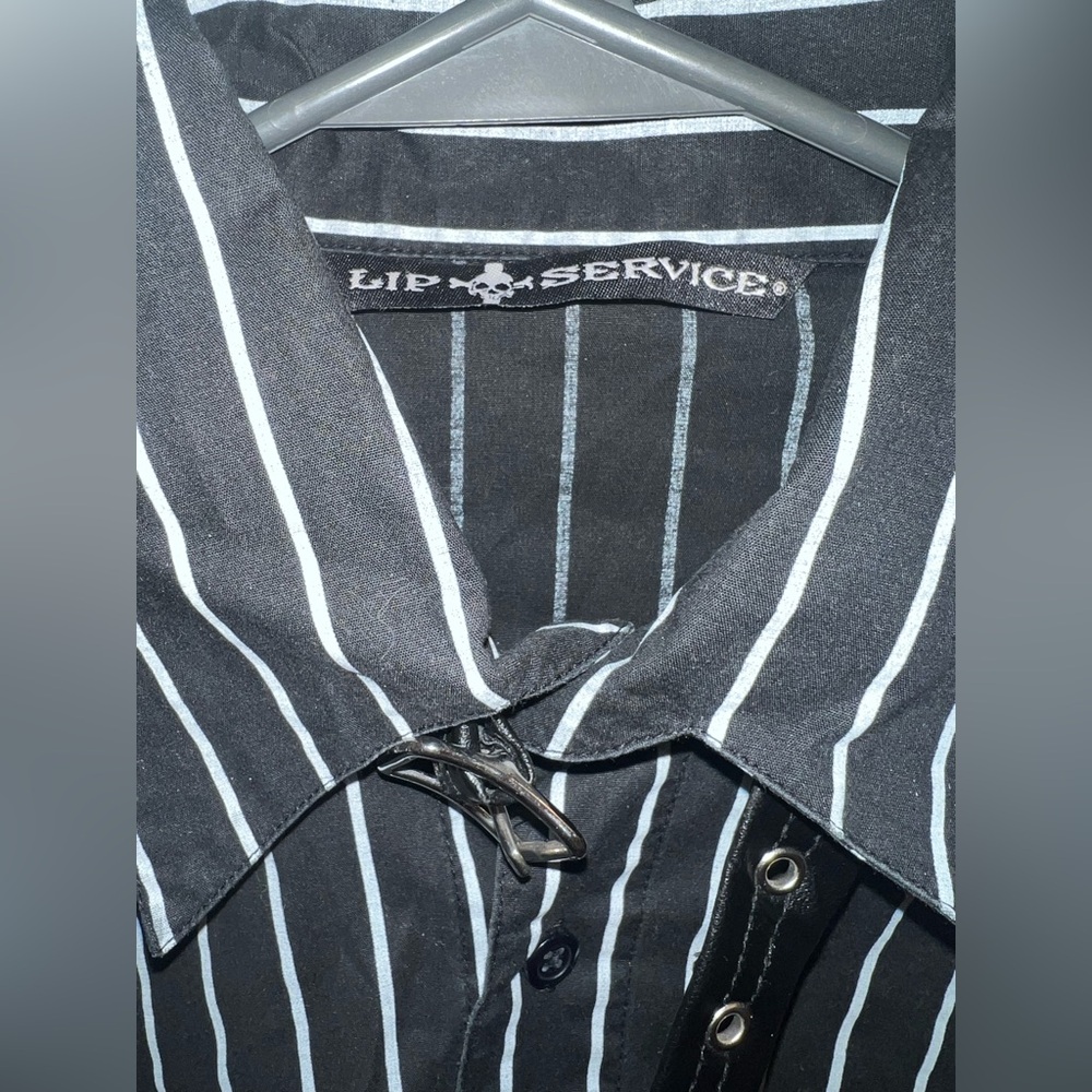 💋💋💋Lip Service Women’s Striped Button Down Long Sleeve Top/Shirt - Picture 2 of 10